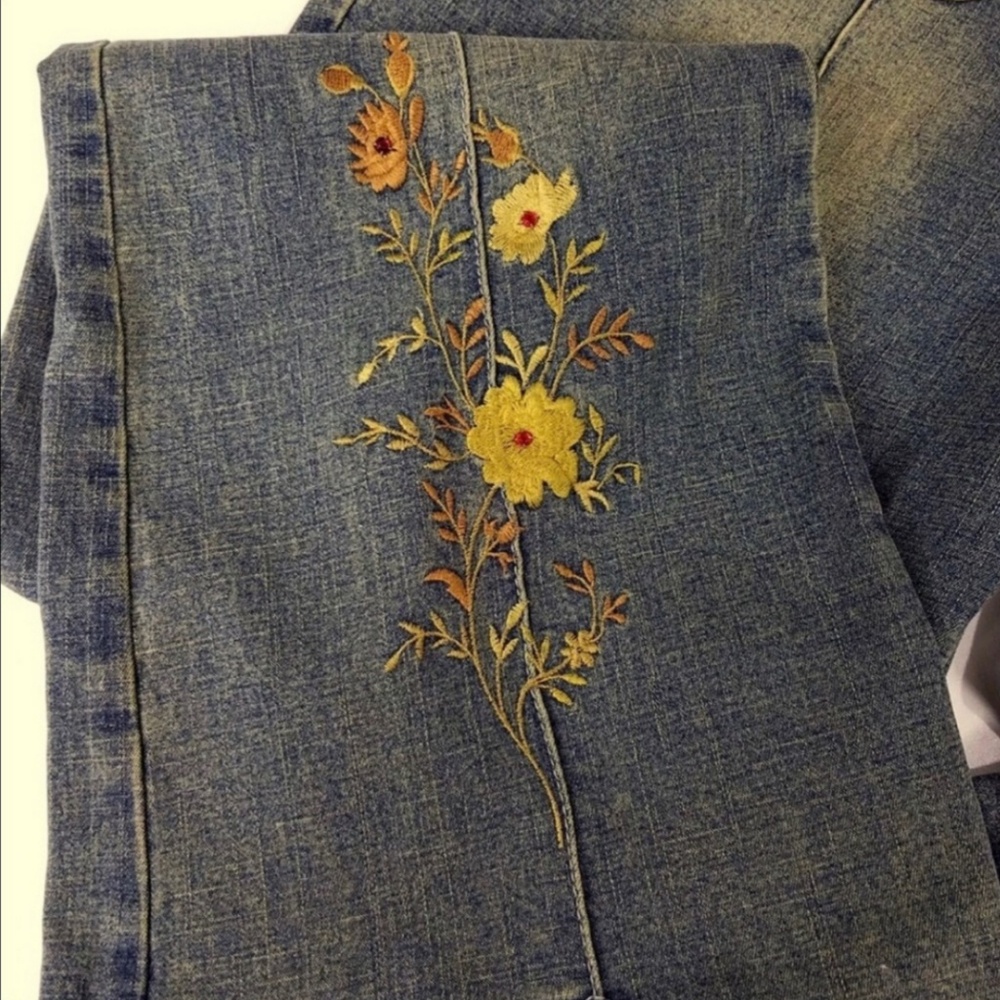 Revolt Jeans Dirty Wash NWT